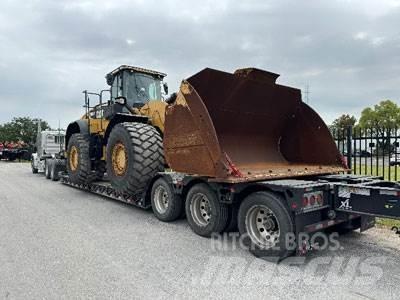CAT 982M Kolové nakladače