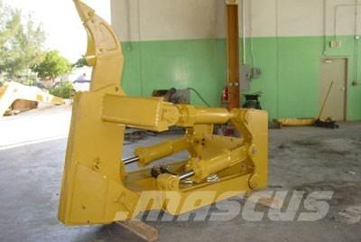 CAT D8T /D8R Ripper, S/S Ostatní komponenty