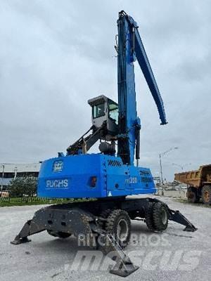 Fuchs MHL350D Stroje pro manipulaci s odpadem