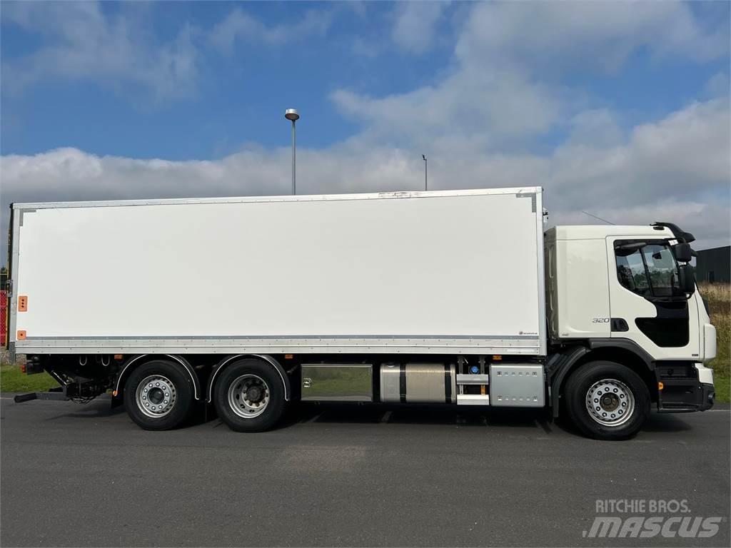 Volvo FE320 6x2*4 Skříňová nástavba