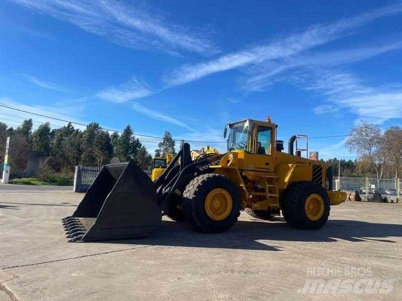Volvo L 220 E Kolové nakladače