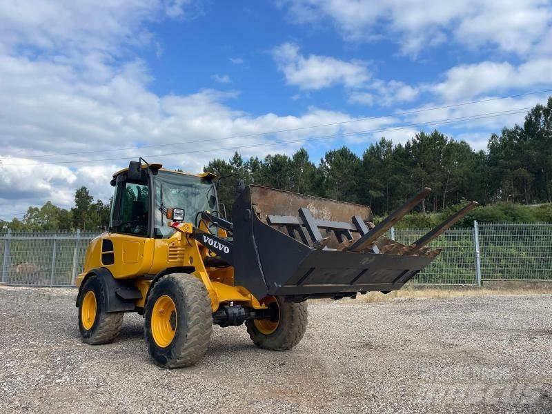 Volvo L 25 F Kolové nakladače