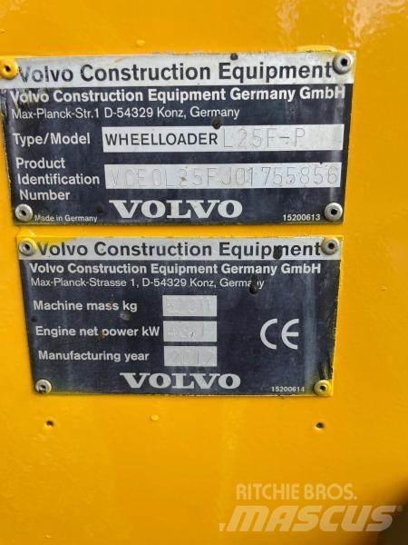 Volvo L 25 F Kolové nakladače