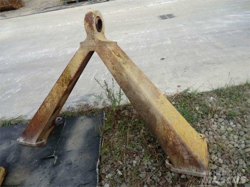 CAT 735 Podvozky a zavěšení kol