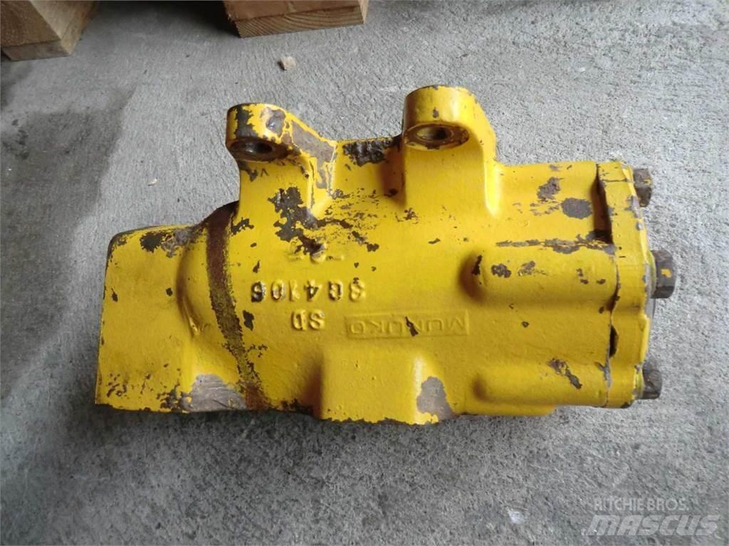 CAT 950H Podvozky a zavěšení kol