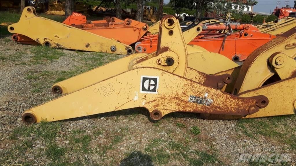 CAT 953 Podvozky a zavěšení kol