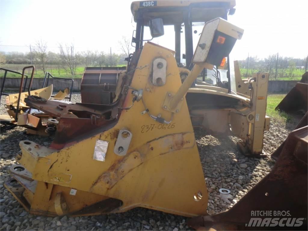 CAT 962H Podvozky a zavěšení kol