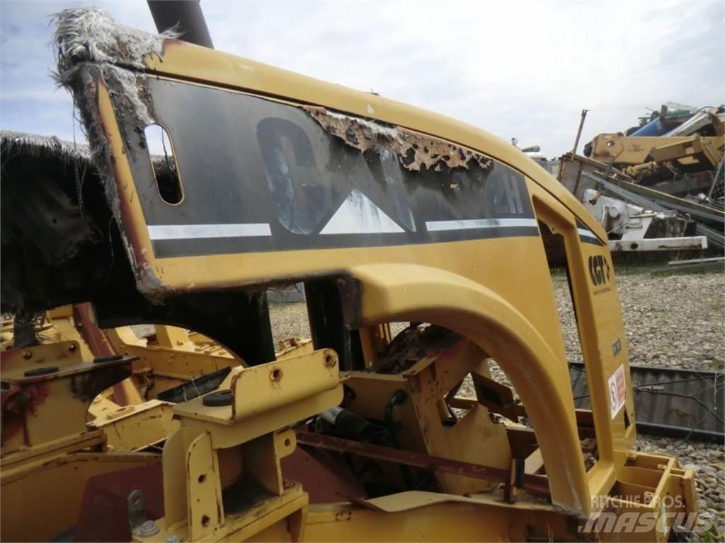 CAT 962H Podvozky a zavěšení kol