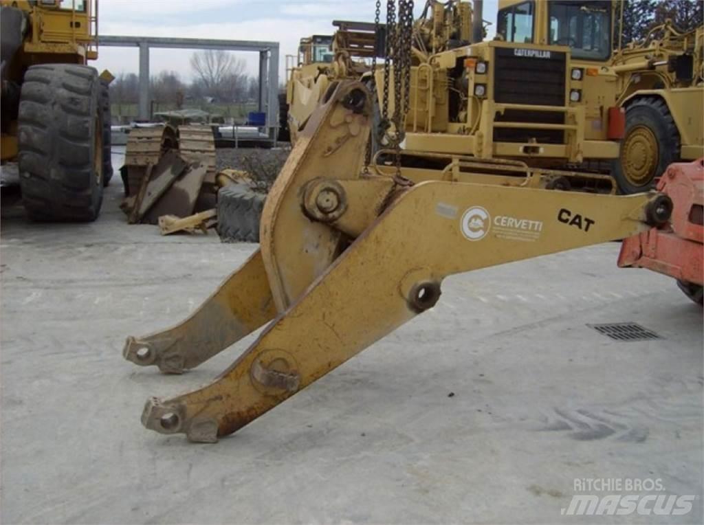 CAT 963 Podvozky a zavěšení kol