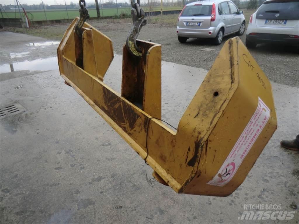 CAT 963D Podvozky a zavěšení kol