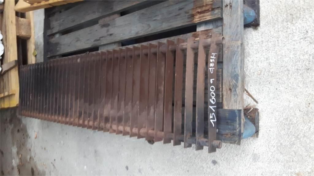 CAT 988H Podvozky a zavěšení kol