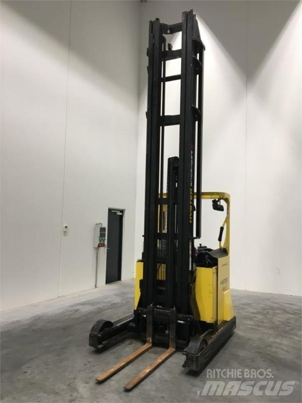 Hyster R2.0W Retraky