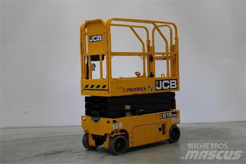 JCB S1930E Nůžková zvedací plošina