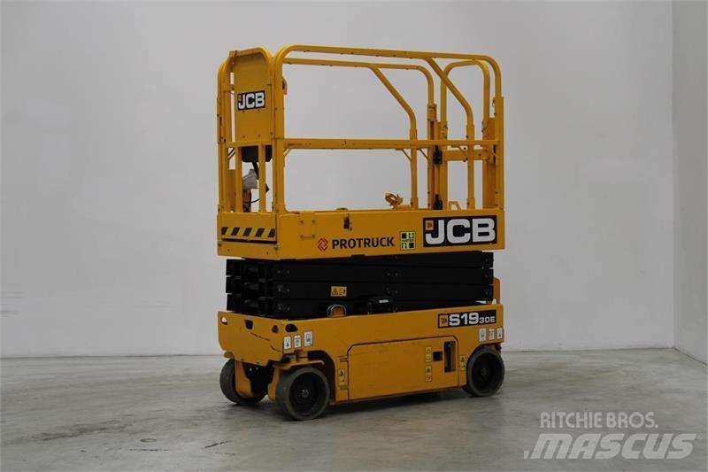 JCB S1930E Nůžková zvedací plošina