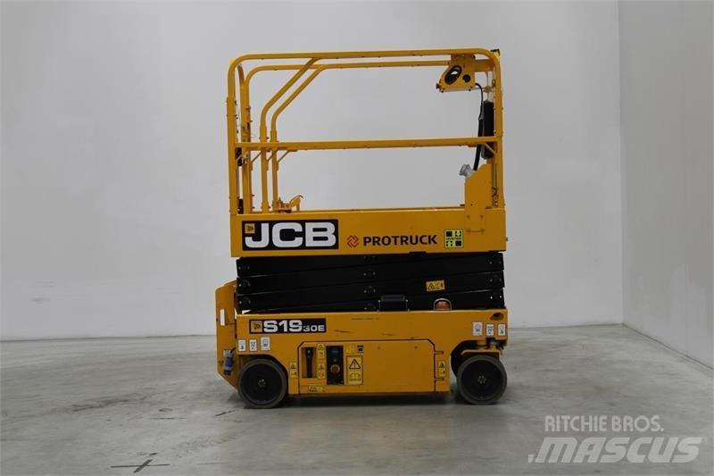 JCB S1930E Nůžková zvedací plošina