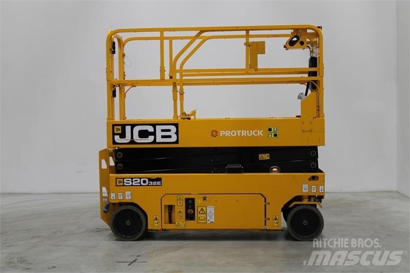 JCB S2032E Nůžková zvedací plošina