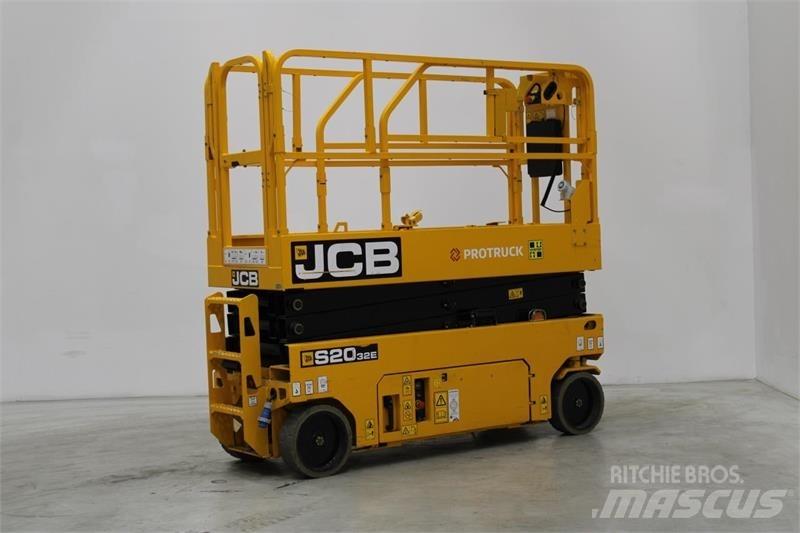 JCB S2032E Nůžková zvedací plošina