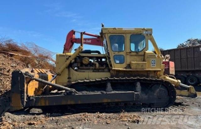 CAT D8 Pásové dozery