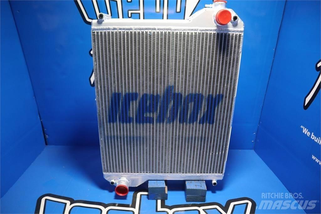 CASE 621 Radiátory