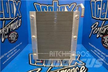 CASE 9020 Radiátory
