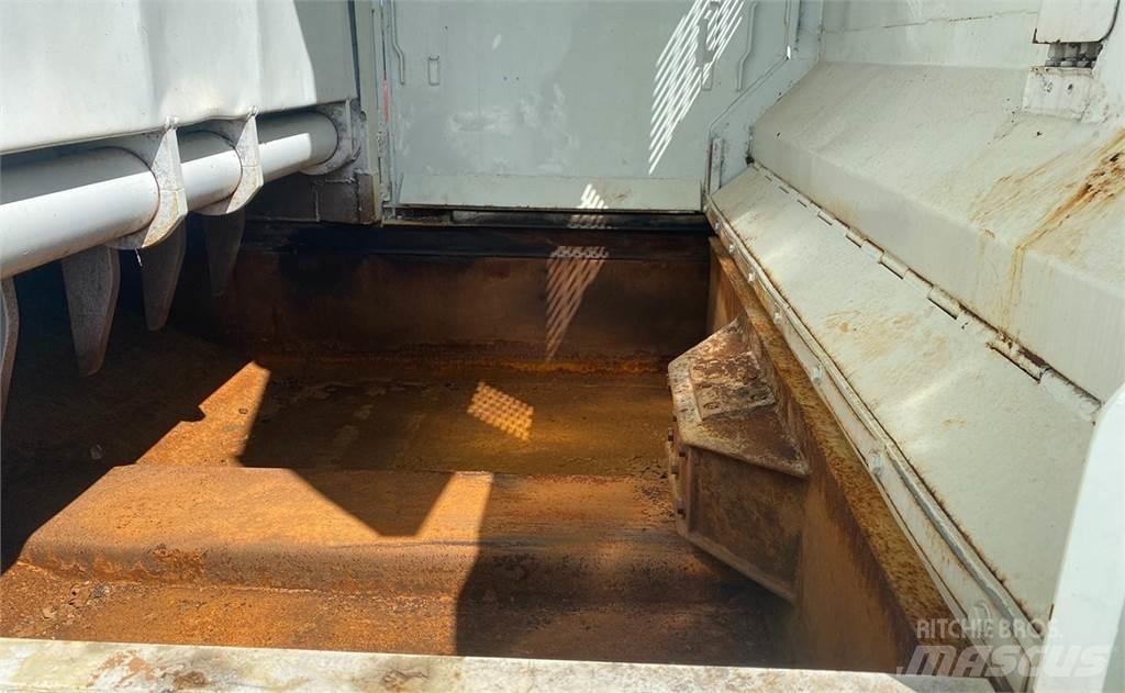 Mack LEU613 Popelářské vozy