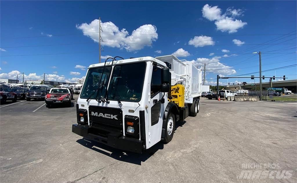 Mack LR613 Popelářské vozy