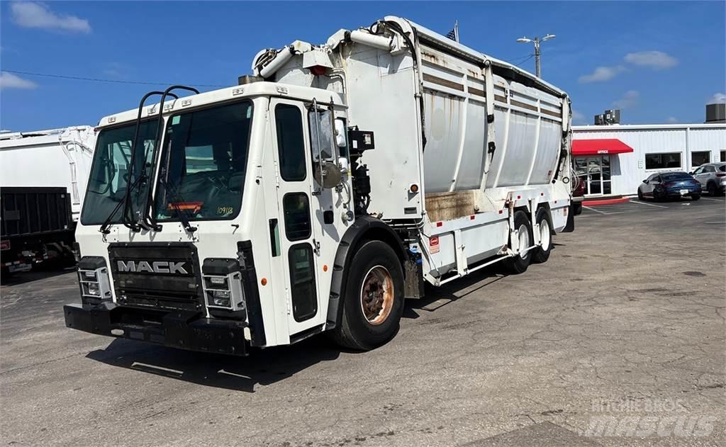 Mack LR613 Popelářské vozy