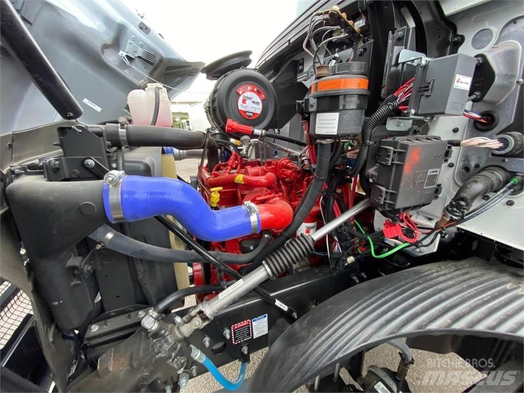 Mack MD7 Klešťové drapáky