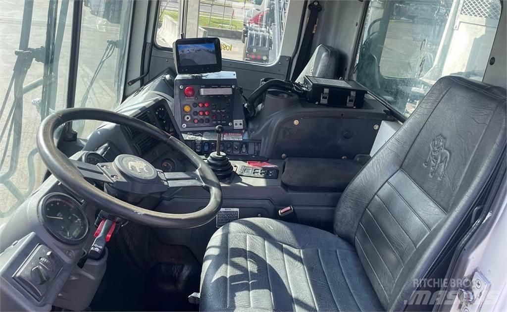 Mack MRU613 Popelářské vozy