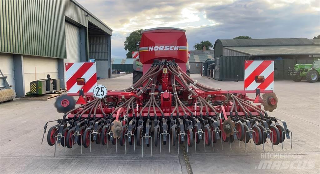 Horsch 4 DC Mechanické secí stroje