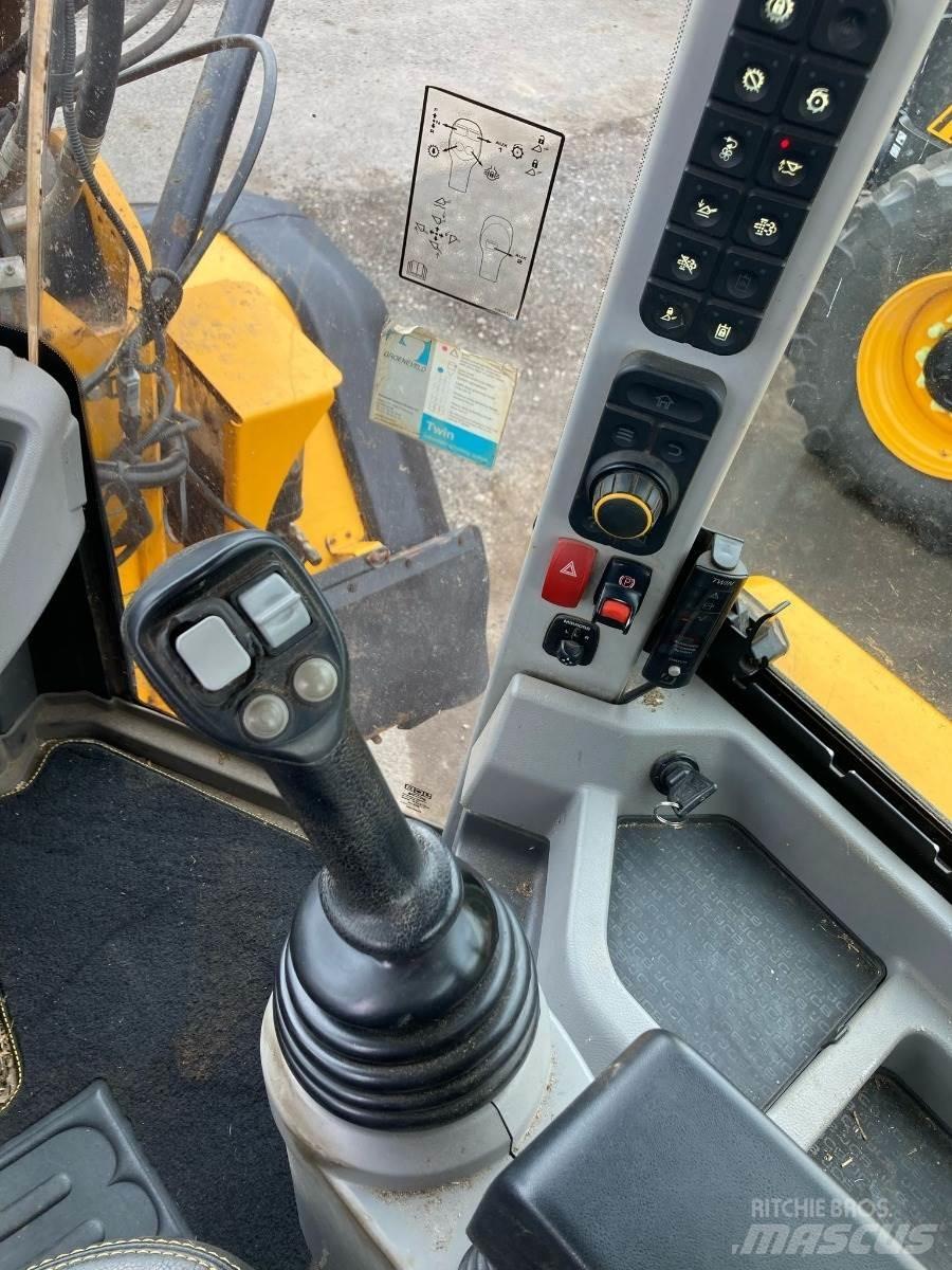 JCB 435S Teleskopické nakladače pro zemědělství