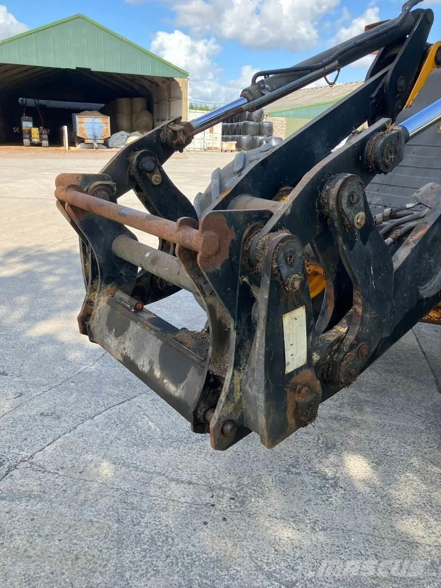JCB 436 Teleskopické nakladače pro zemědělství