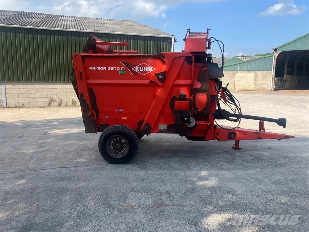 Kuhn 3570 Drtiče a řezače balíků