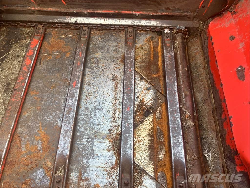 Kuhn 3570 Drtiče a řezače balíků