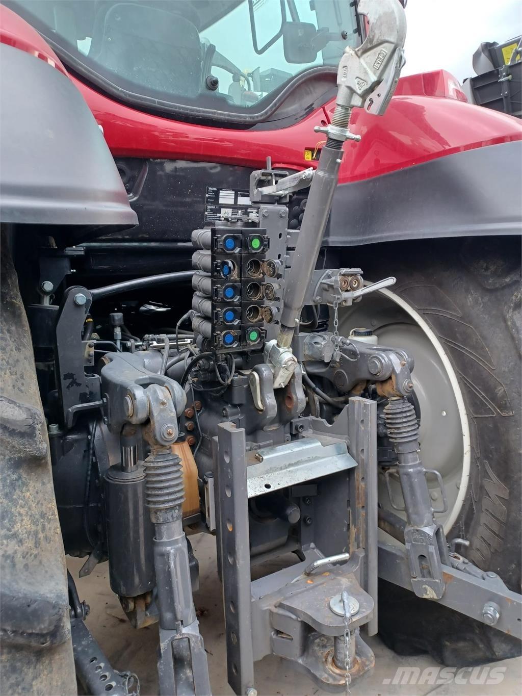 Valtra T 214 Traktory