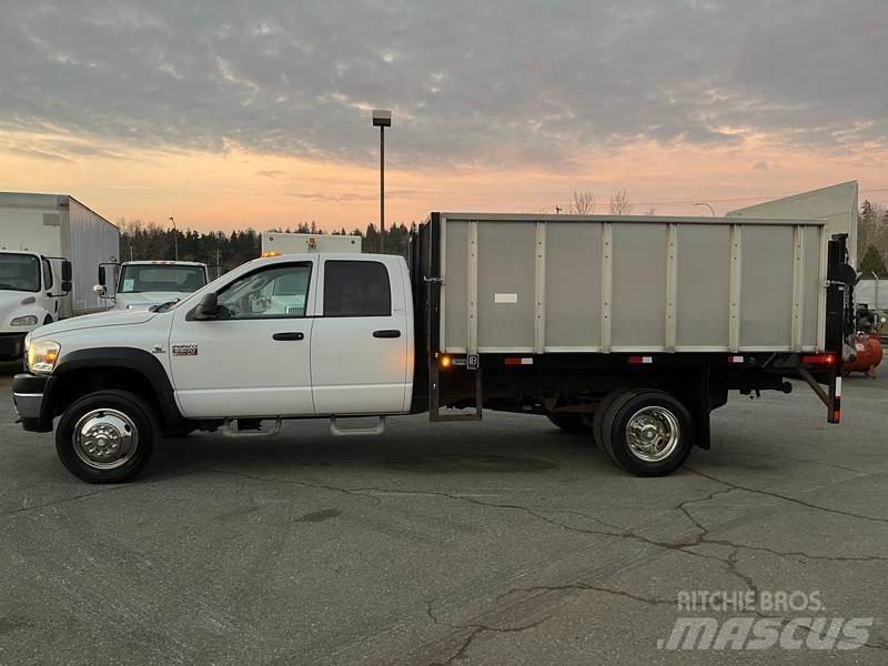Dodge Ram 5500 Valníky/Sklápěcí bočnice
