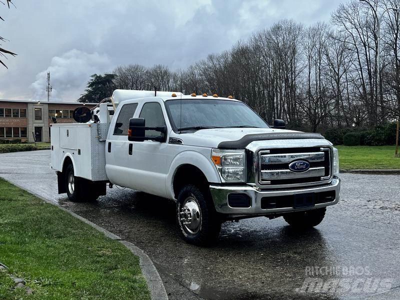 Ford F-350 SD Komunální / Multi-užitková vozidla