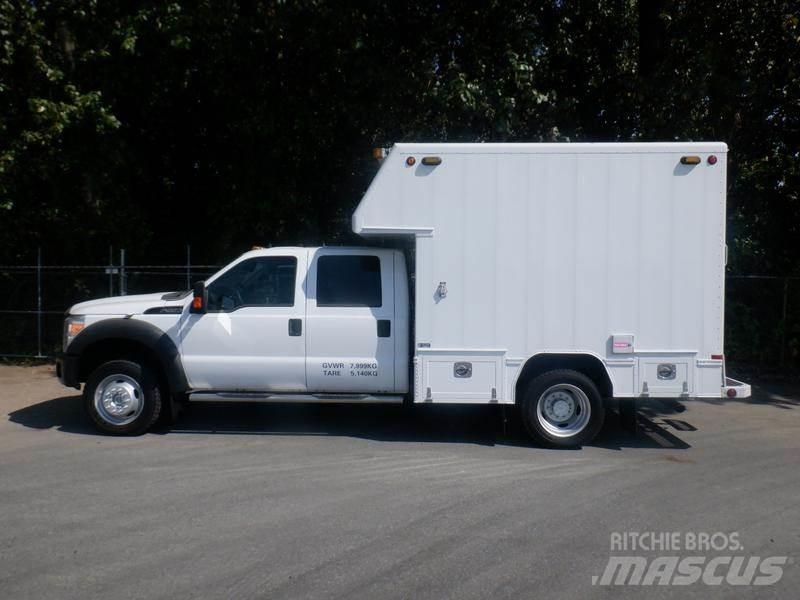 Ford F-550 Komunální / Multi-užitková vozidla
