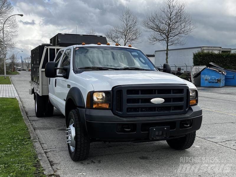 Ford F-550 Komunální / Multi-užitková vozidla