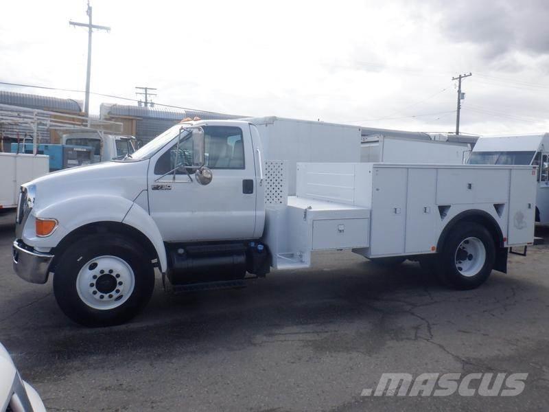 Ford F-750 Komunální / Multi-užitková vozidla