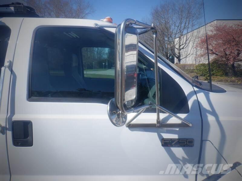 Ford F-750 Komunální / Multi-užitková vozidla