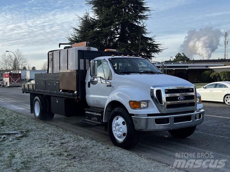 Ford F-750 Valníky/Sklápěcí bočnice