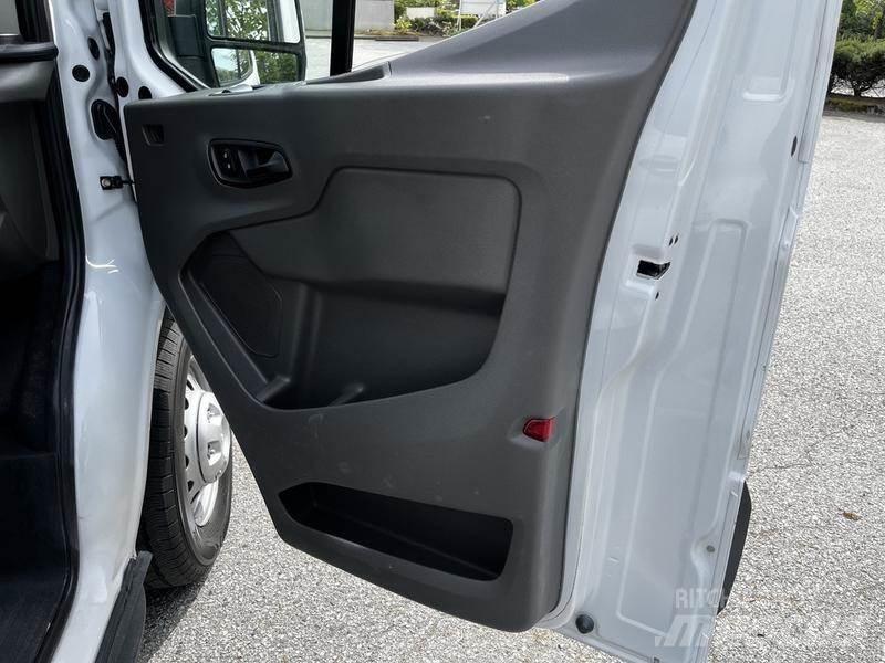 Ford Transit Osobní vozy