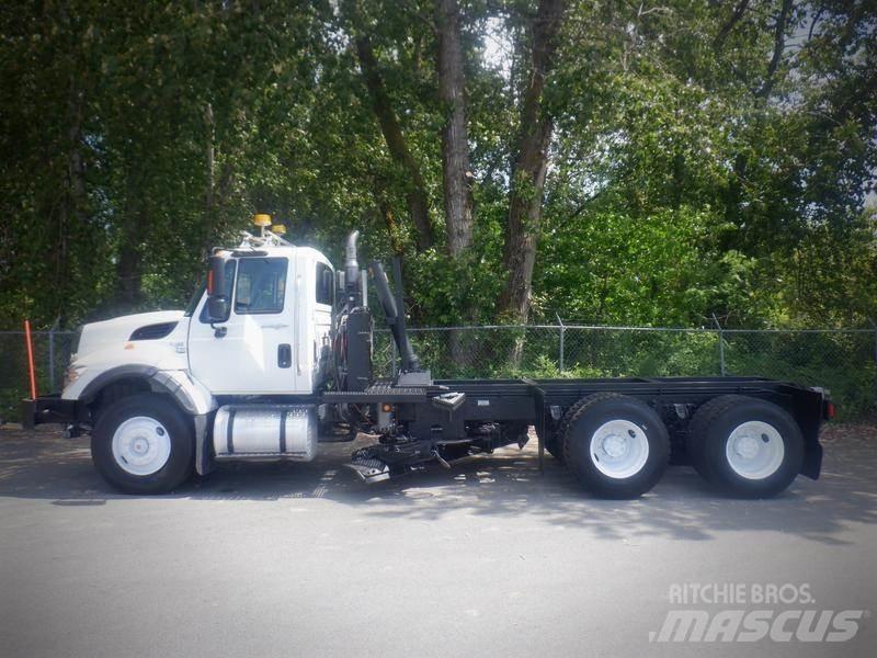 International 7400 Nákladní vozidlo bez nástavby