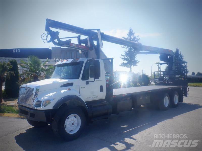 International 7500 Autojeřáby, hydraulické ruky
