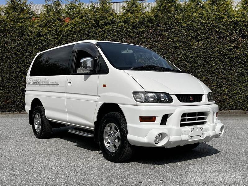 Mitsubishi Delica Osobní vozy