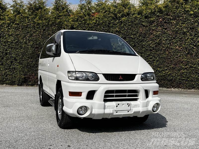 Mitsubishi Delica Osobní vozy