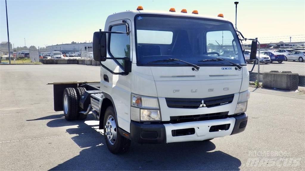 Mitsubishi Fuso FE Nákladní vozidlo bez nástavby