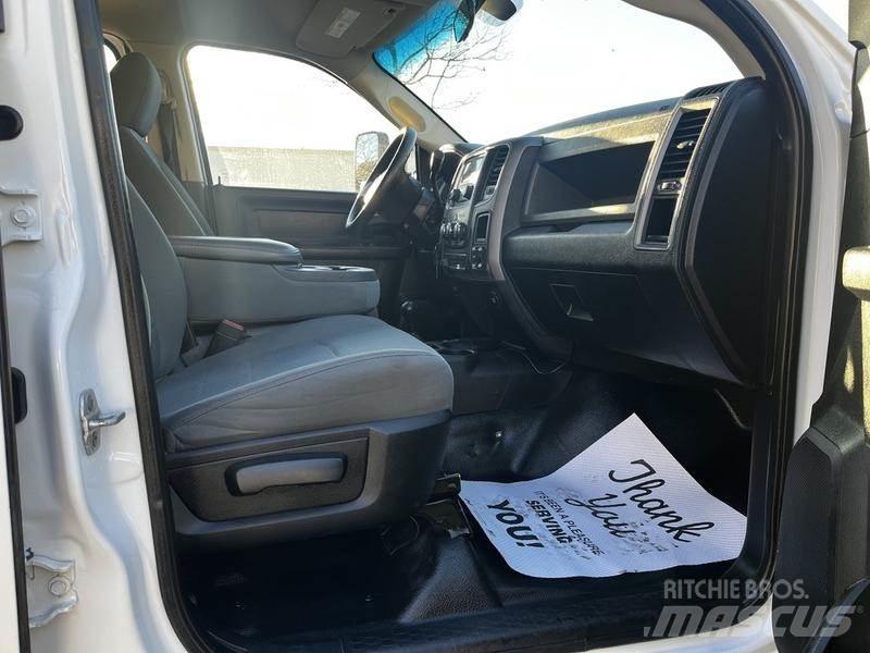 RAM 5500 Valníky/Sklápěcí bočnice