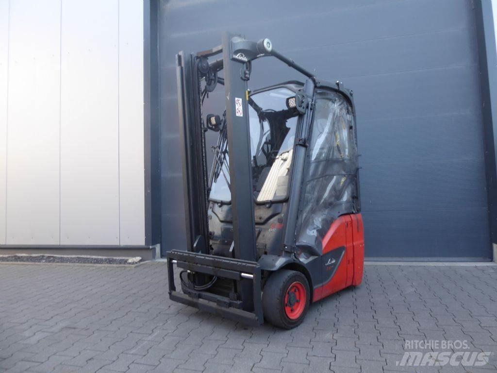 Linde E12-02 Akumulátorové vozíky